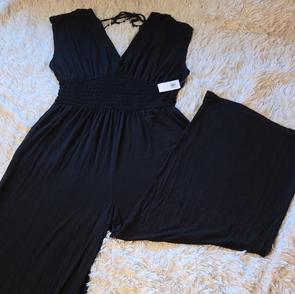 Old Navy Pants - Old Navy Black Women's Wide Leg Jumpsuit, sz M, NWT